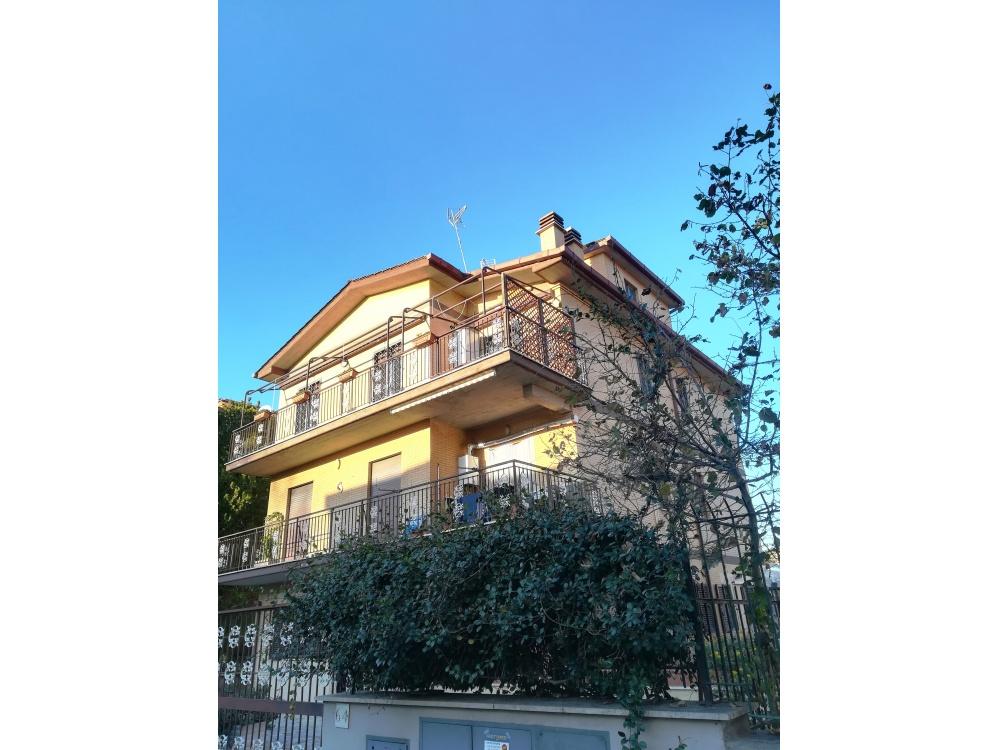 appartamento in vendita a Roma in zona San Basilio