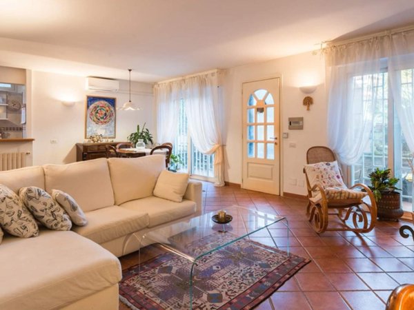 casa indipendente in vendita a Roma in zona Axa