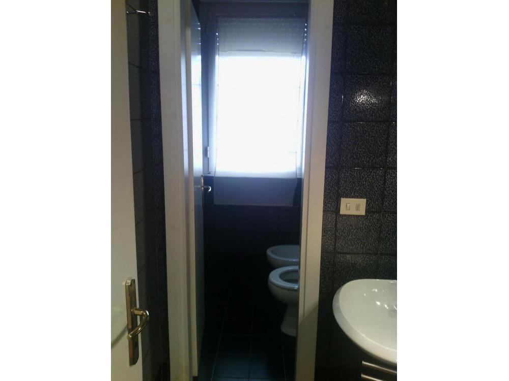 appartamento in vendita a Roma in zona Tor Cervara