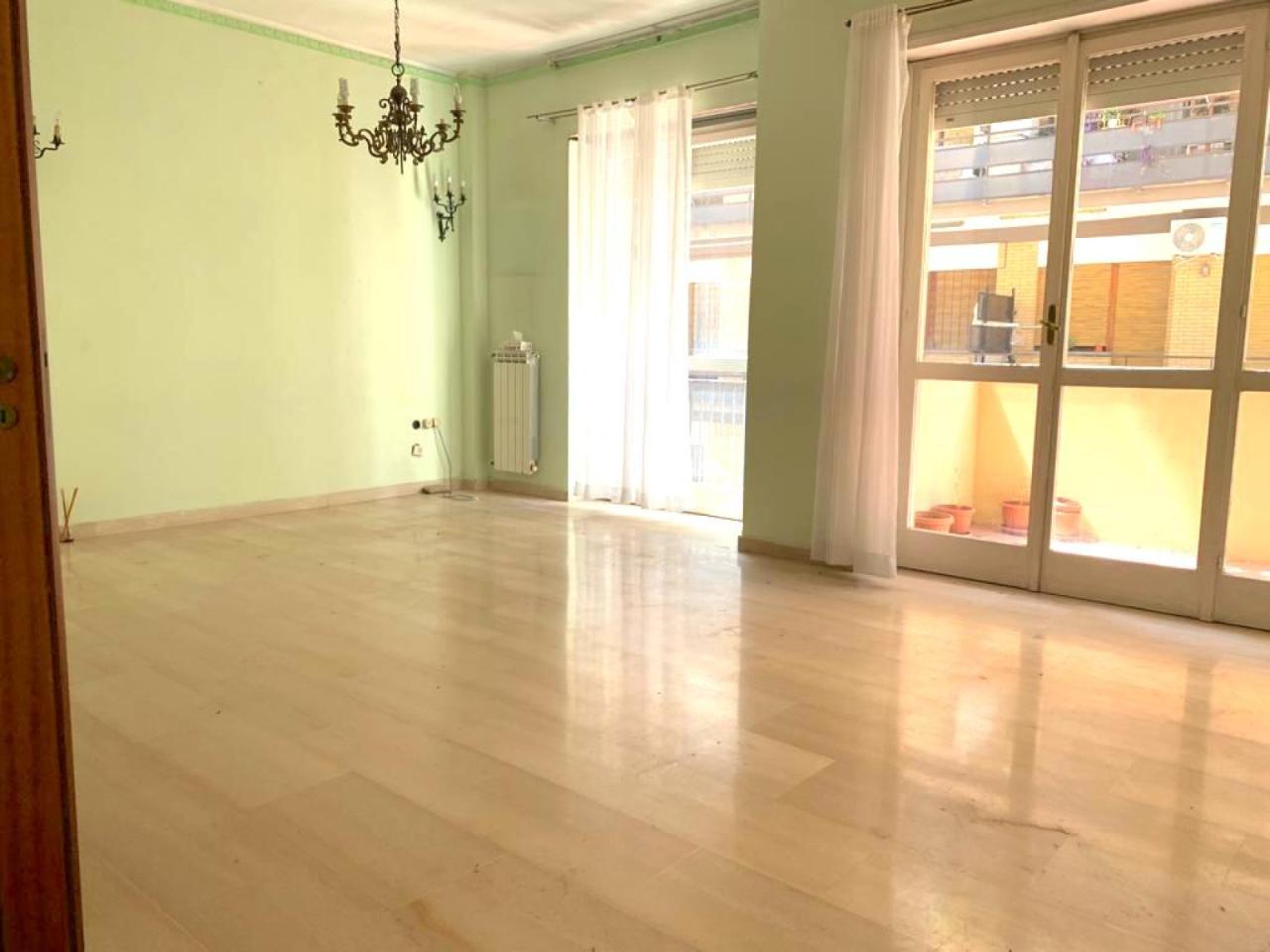 appartamento in vendita a Roma in zona Ostia