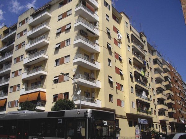 appartamento in vendita a Roma in zona Prenestino-Labicano