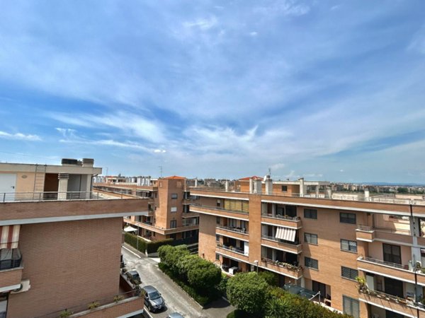 appartamento in vendita a Roma in zona Ponte di Nona