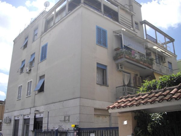 appartamento in vendita a Roma in zona Torre Maura