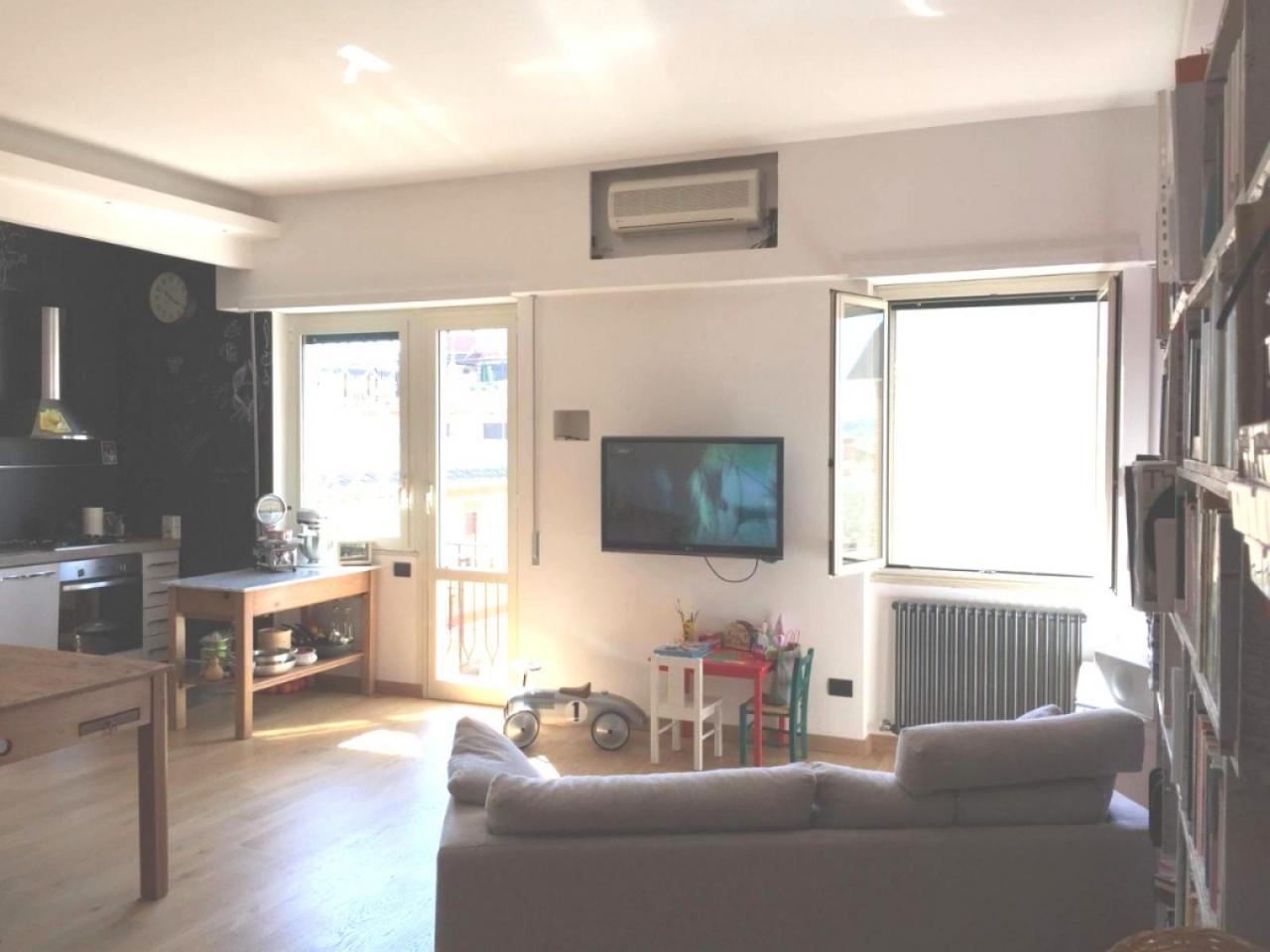 appartamento in vendita a Roma in zona Labaro
