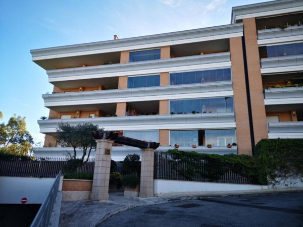 appartamento in vendita a Roma in zona Ostiense