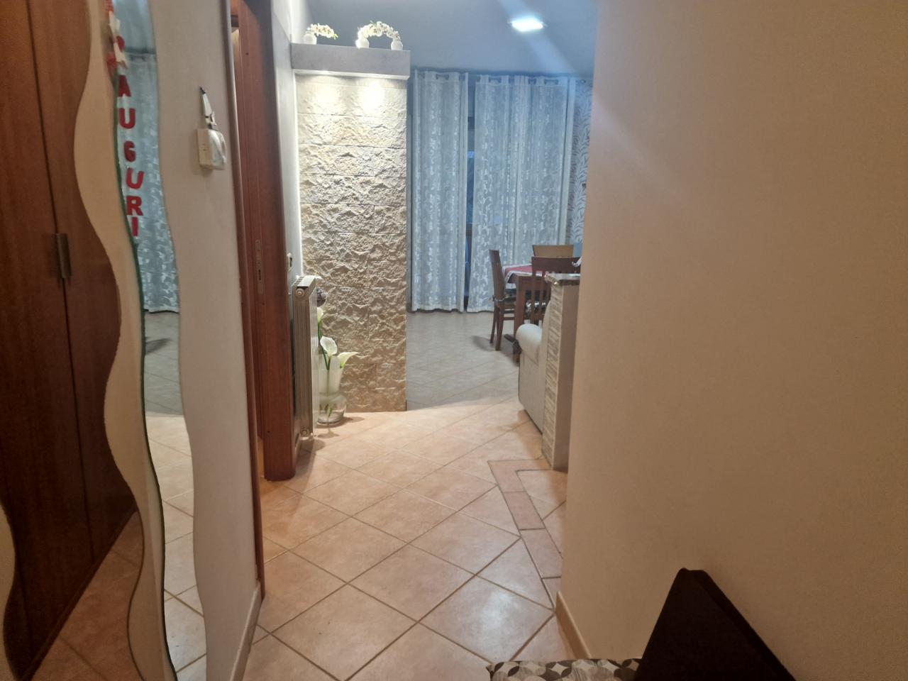 appartamento in vendita a Roma in zona Ponte di Nona