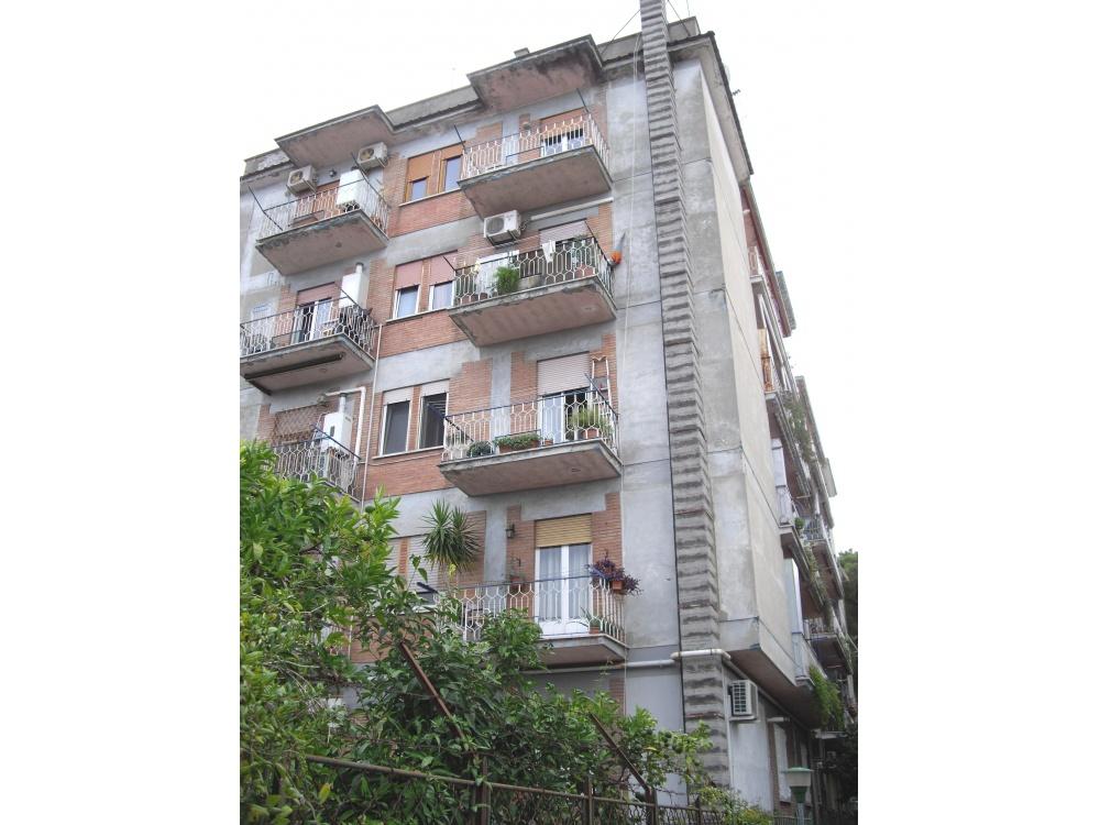 appartamento in vendita a Roma in zona Alessandrino