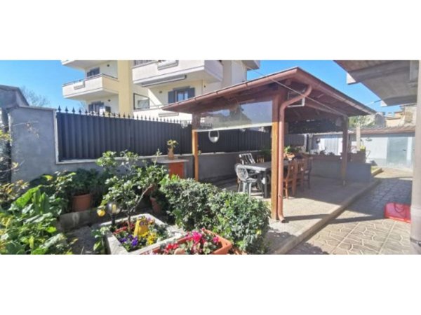 appartamento in vendita a Roma in zona Olgiata