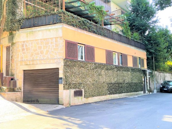 appartamento in vendita a Roma