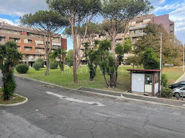 appartamento in vendita a Roma in zona Dragoncello