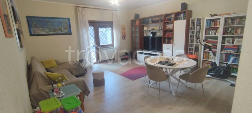 appartamento in vendita a Roma in zona Casal Palocco