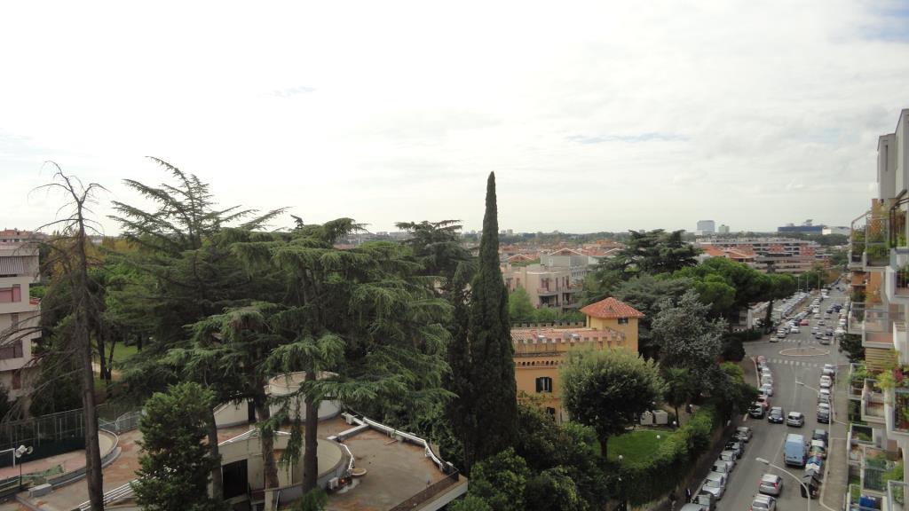 appartamento in vendita a Roma in zona Ardeatino