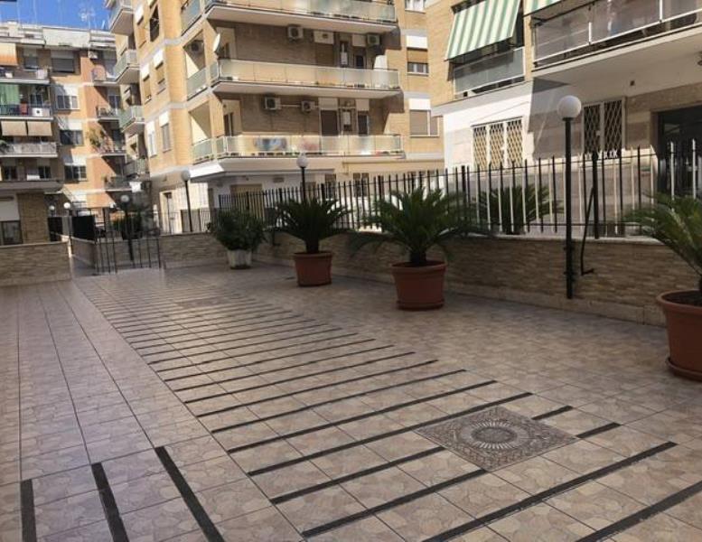 appartamento in vendita a Roma in zona Collatino