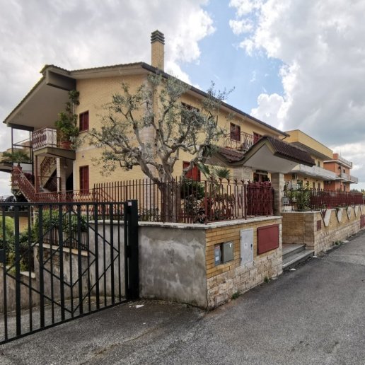 appartamento in vendita a Roma in zona Montespaccato