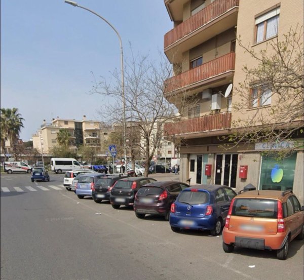 appartamento in vendita a Roma in zona Ostia
