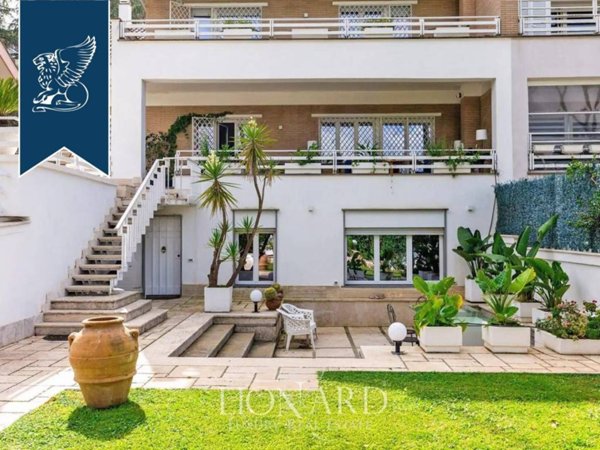 casa indipendente in vendita a Roma