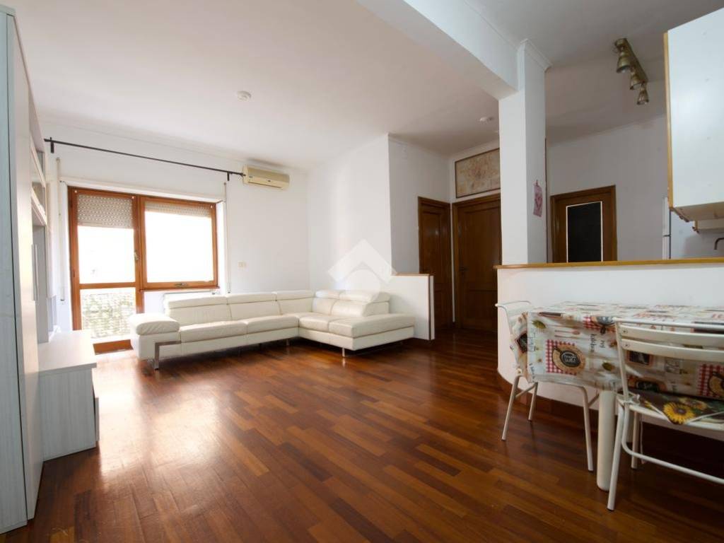 appartamento in vendita a Roma in zona Ostia