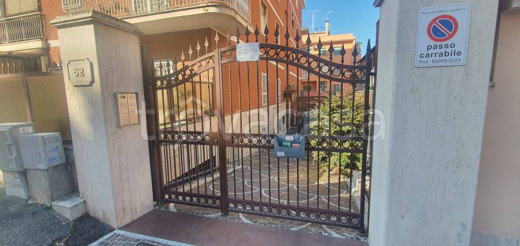 appartamento in vendita a Roma in zona Tuscolano