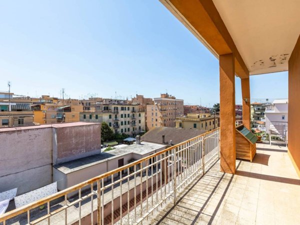 appartamento in vendita a Roma in zona Primavalle