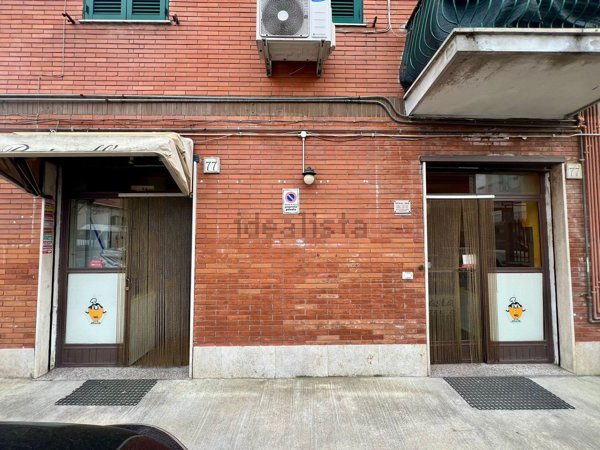 locale commerciale in vendita a Roma in zona Tor Vergata/Torrenova