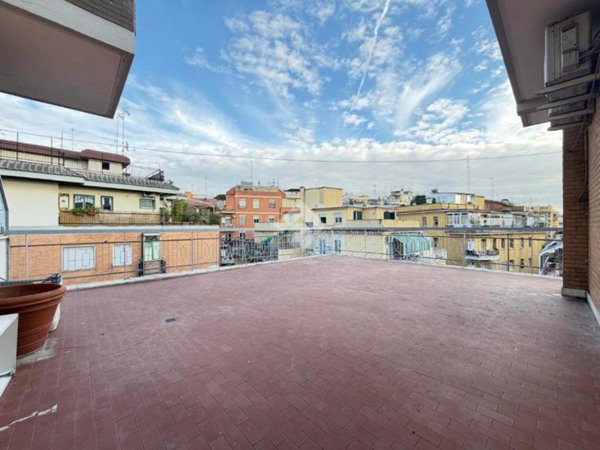 appartamento in vendita a Roma in zona Gianicolense