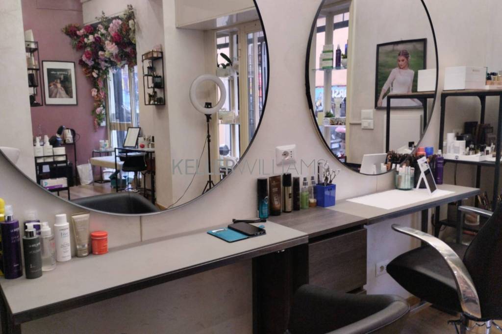 negozio in vendita a Roma in zona Centro Storico