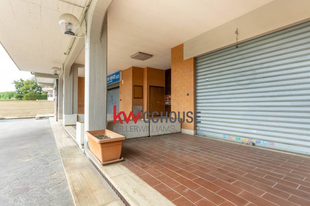 negozio in vendita a Roma in zona Gianicolense
