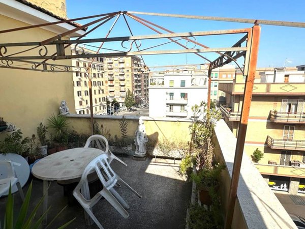 appartamento in vendita a Roma in zona Tuscolano