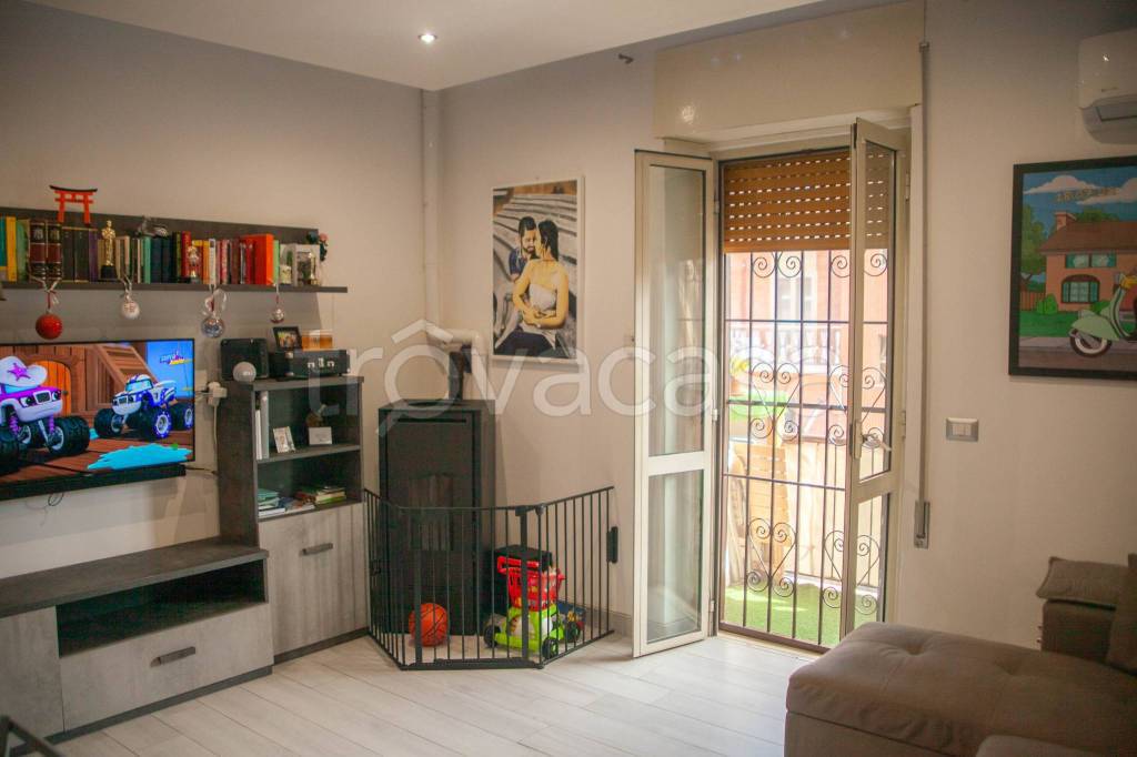 appartamento in vendita a Roma in zona Acilia