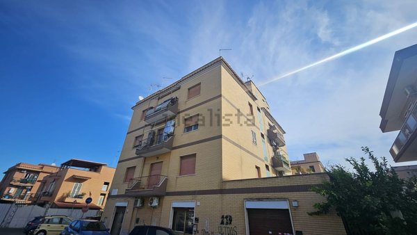 appartamento in vendita a Roma in zona Alessandrino