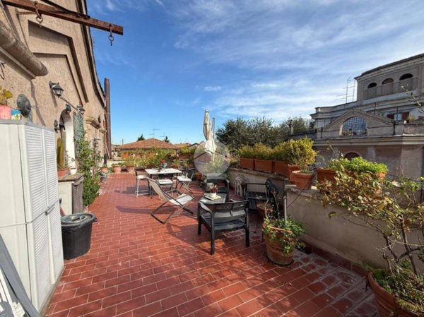 appartamento in vendita a Roma in zona Ostiense