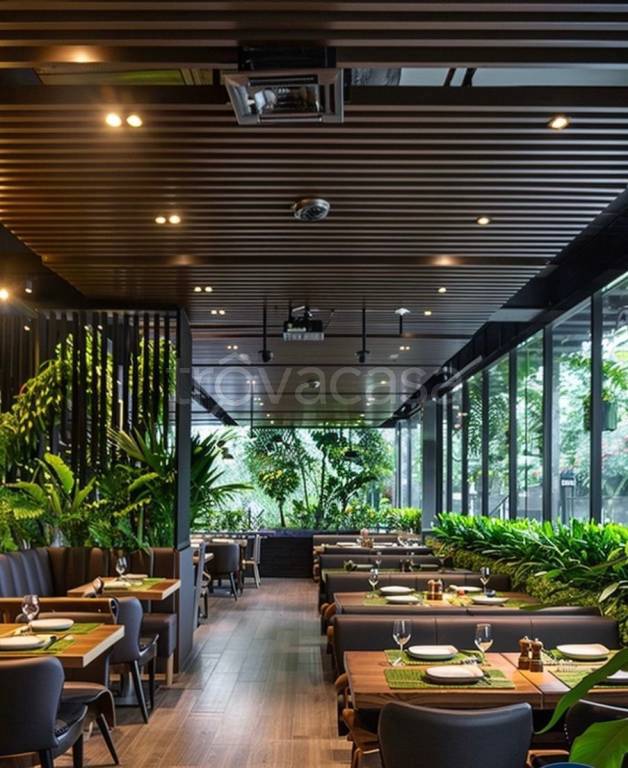 negozio in vendita a Roma in zona Appio Claudio