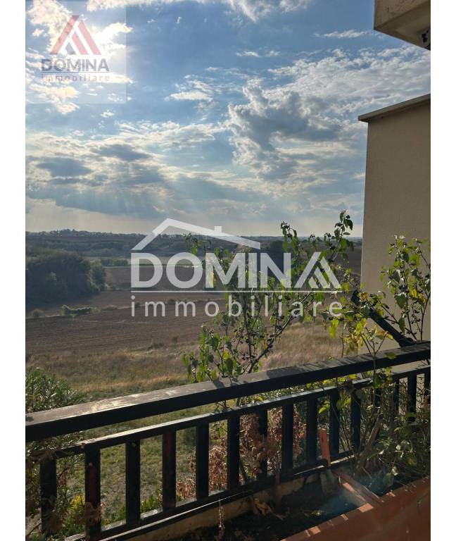 appartamento in vendita a Roma in zona Ponte di Nona