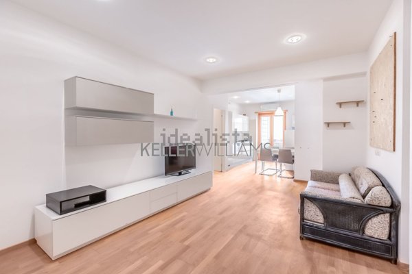 appartamento in vendita a Roma in zona Appio Latino