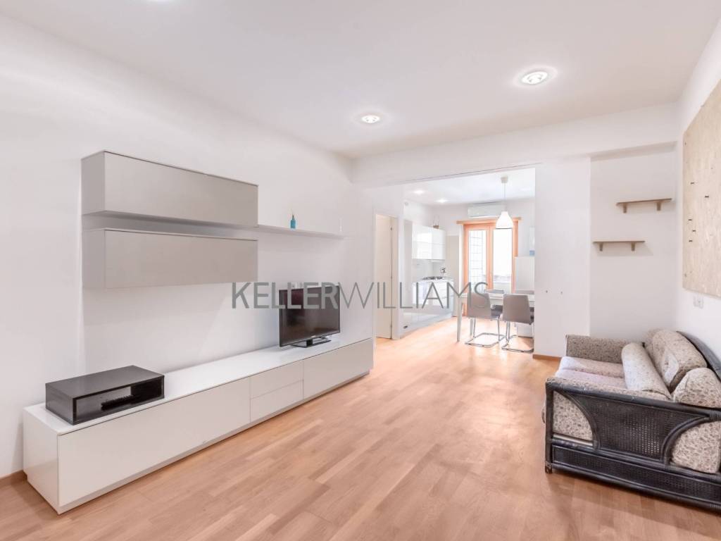 appartamento in vendita a Roma in zona Appio Latino