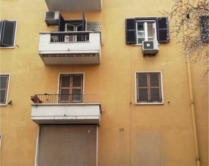 appartamento in vendita a Roma in zona Appio Latino