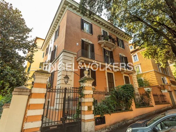 appartamento in vendita a Roma in zona Nomentano
