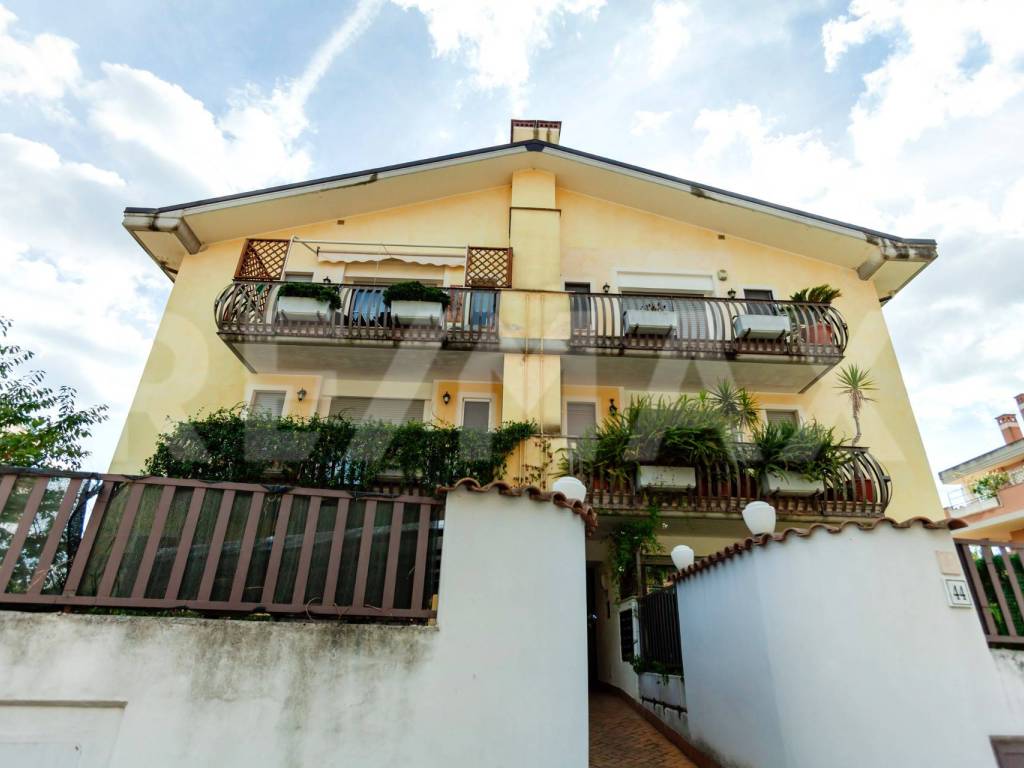 appartamento in vendita a Roma in zona Olgiata