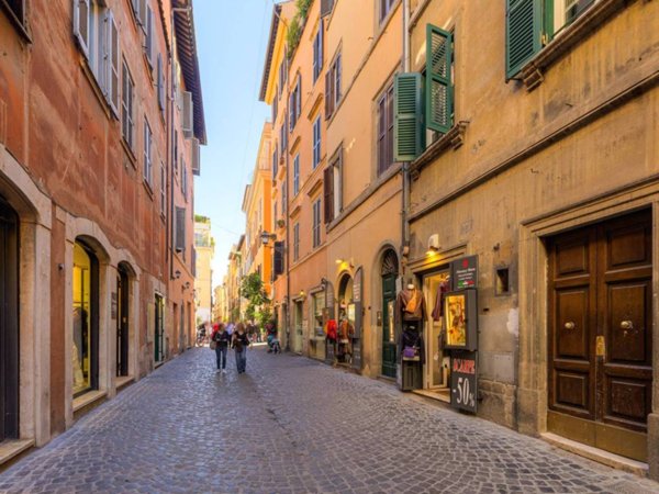 appartamento in vendita a Roma in zona Rione di Ponte