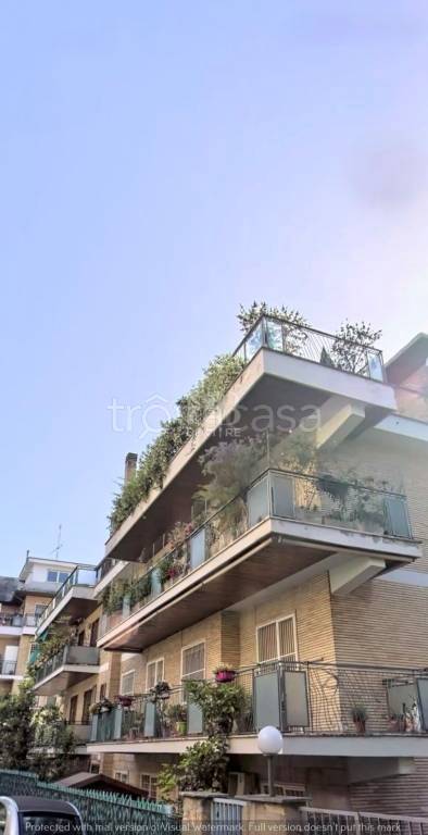 appartamento in vendita a Roma in zona Della Vittoria