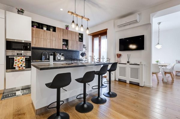 appartamento in vendita a Roma in zona Appio Latino