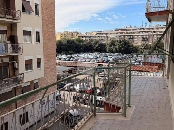 appartamento in vendita a Roma in zona Tuscolano