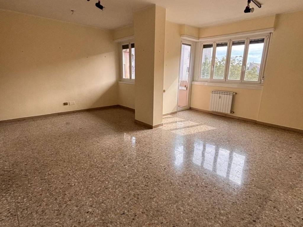 appartamento in vendita a Roma in zona Spinaceto