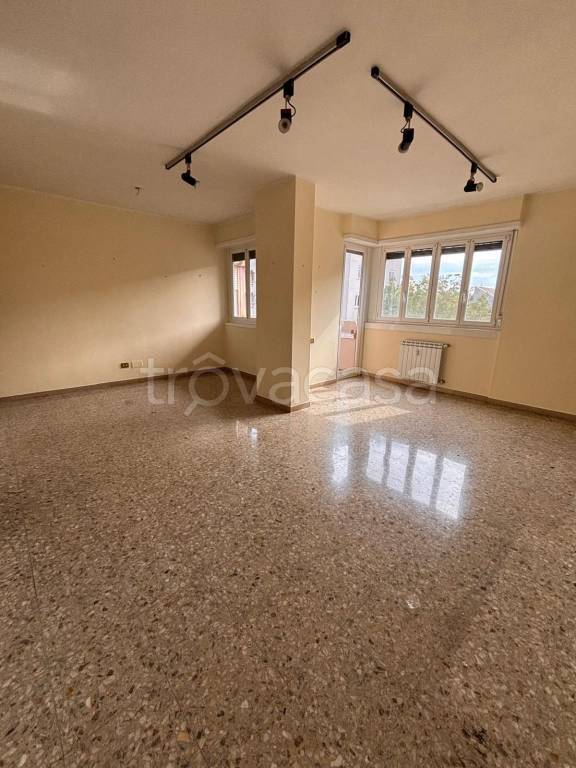 appartamento in vendita a Roma in zona Spinaceto