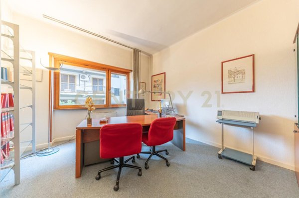 appartamento in vendita a Roma in zona Ostiense