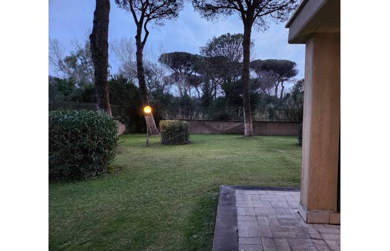 appartamento in vendita a Roma in zona Ostia