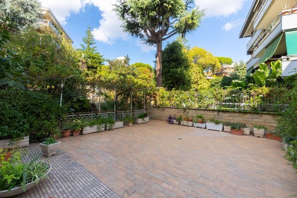 appartamento in vendita a Roma in zona Gianicolense