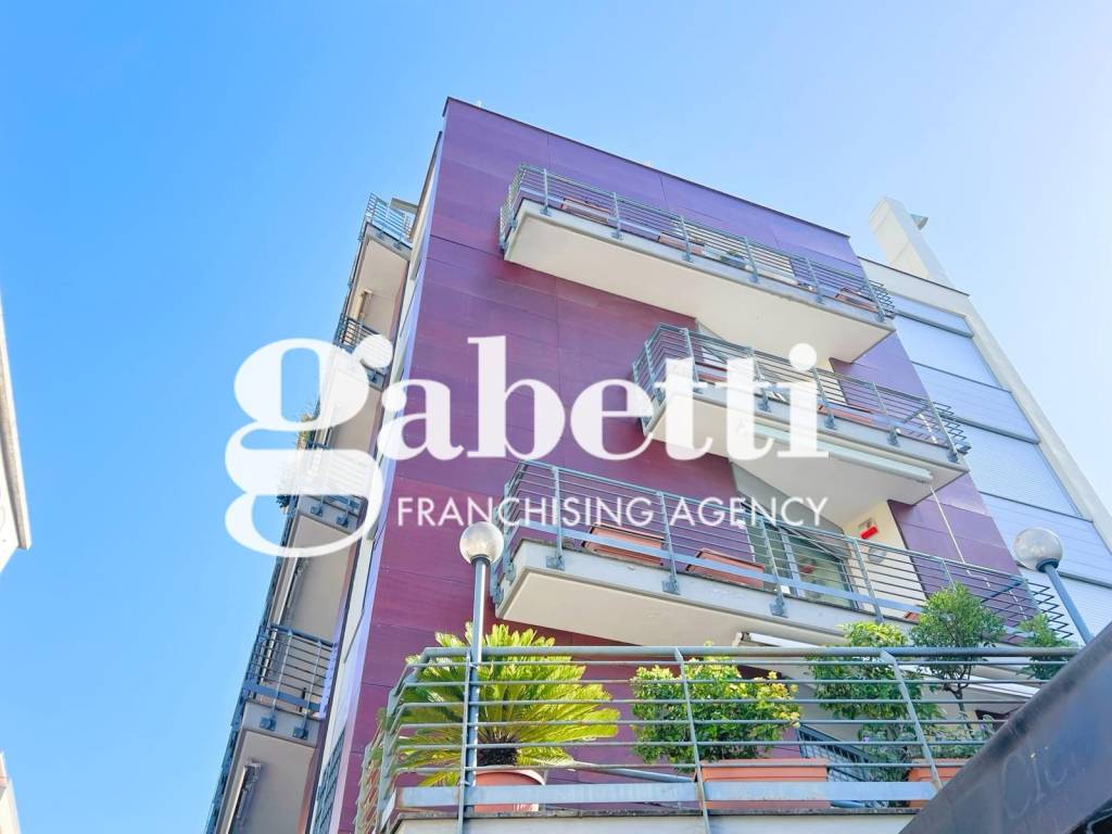 appartamento in vendita a Roma in zona Prenestino-Centocelle