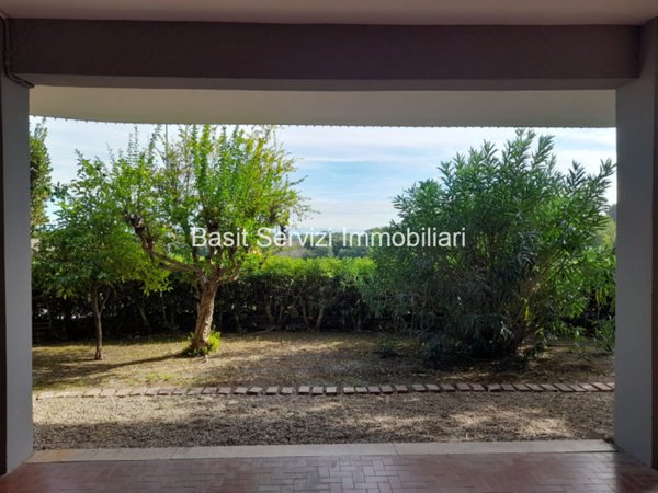 appartamento in vendita a Roma in zona Corviale