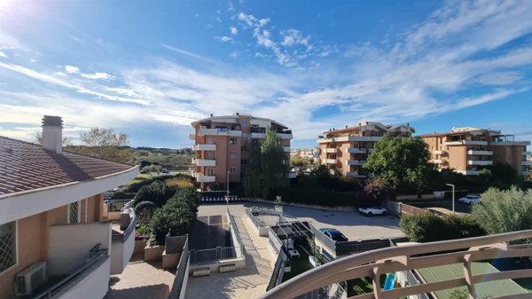 appartamento in vendita a Roma in zona Torrino